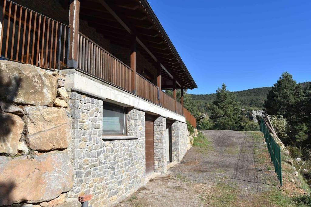 Вілла Cal Manubens Castellar del Riu Екстер'єр фото
