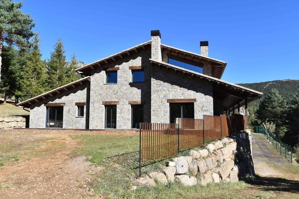 Вілла Cal Manubens Castellar del Riu Екстер'єр фото