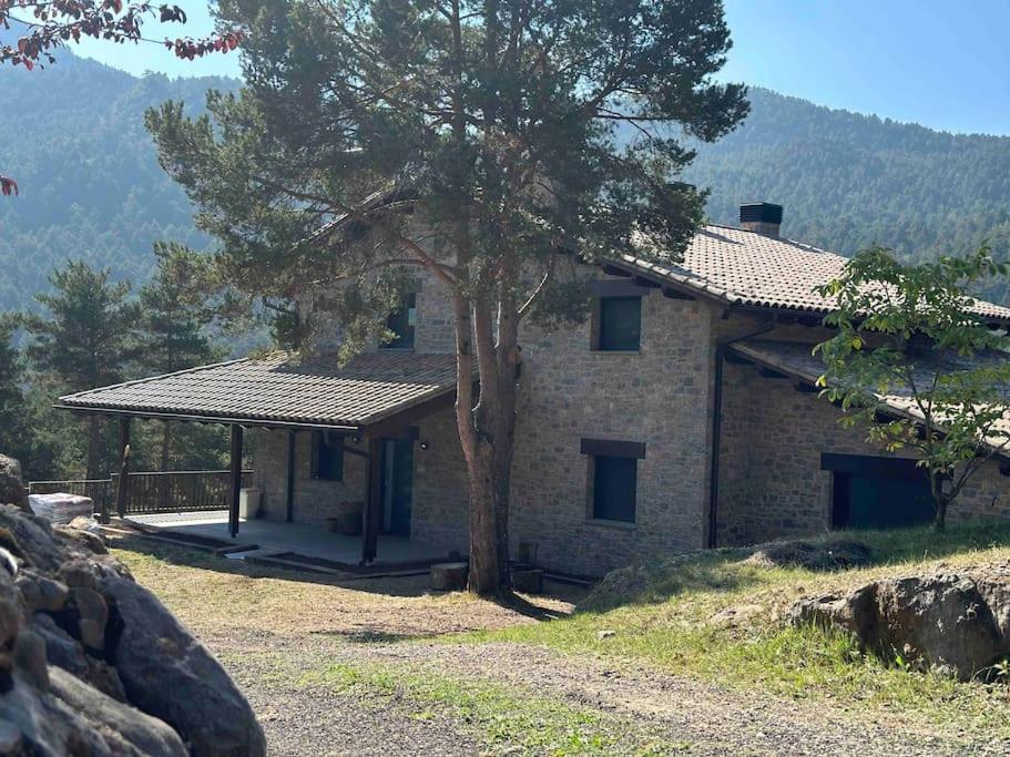 Вілла Cal Manubens Castellar del Riu Екстер'єр фото